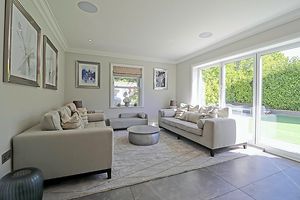 Living Room- click for photo gallery